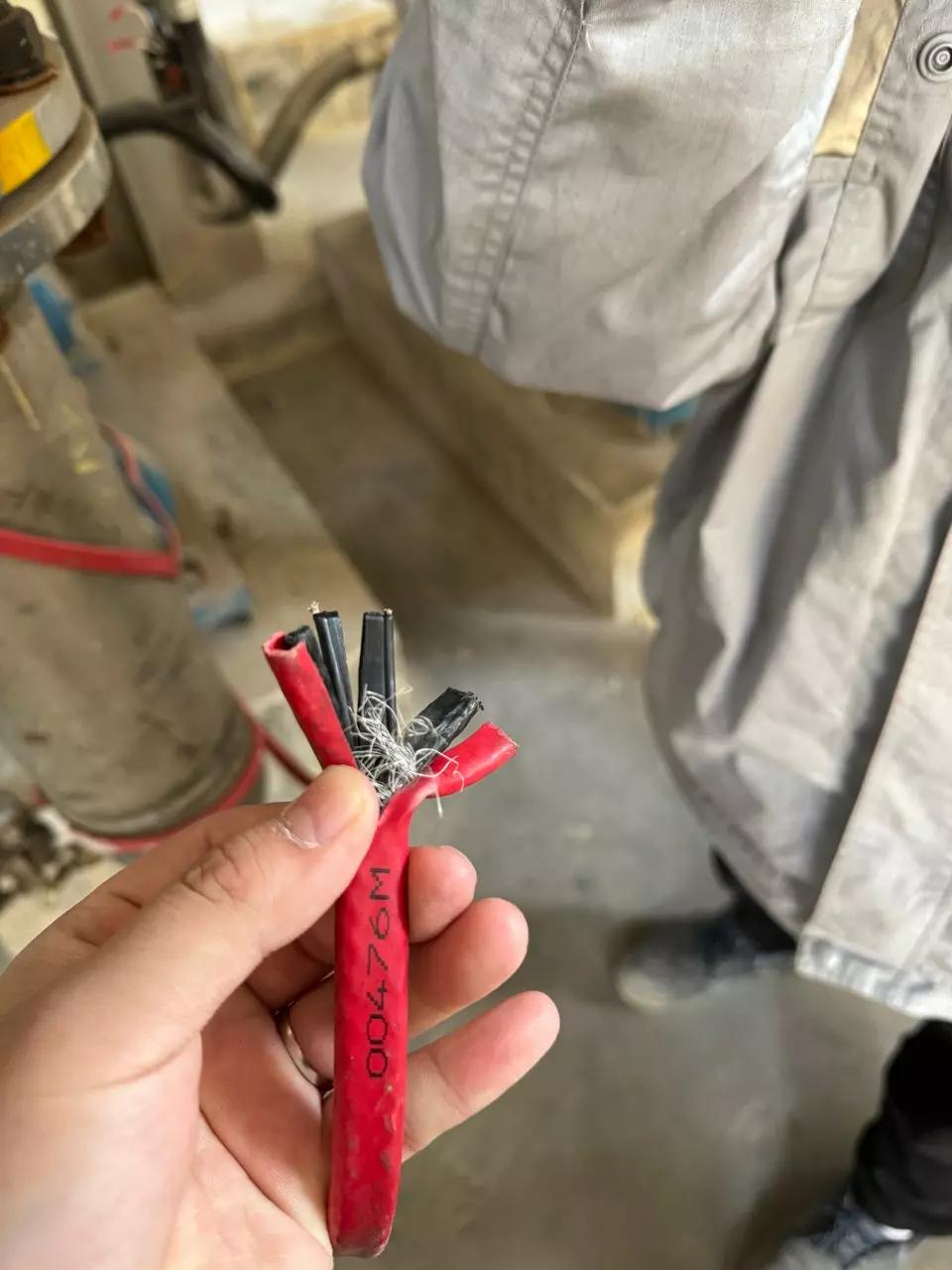 電伴熱帶短路的原因及注意事項(xiàng)(圖1) IMG_9022.jpg