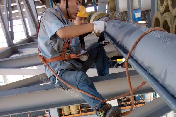京糧集團高空糧油管道采用我公司電伴熱保溫項目(圖3) 京糧集團高空糧油管道采用我公司電伴熱保溫項目(圖3)