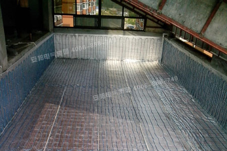 西安君悅花苑泳池發熱電纜保溫系統(圖2) 西安君悅花苑泳池發熱電纜保溫系統(圖2)